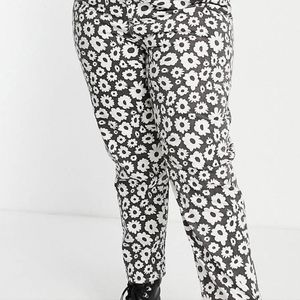 High waisted mom jeans with daisy print